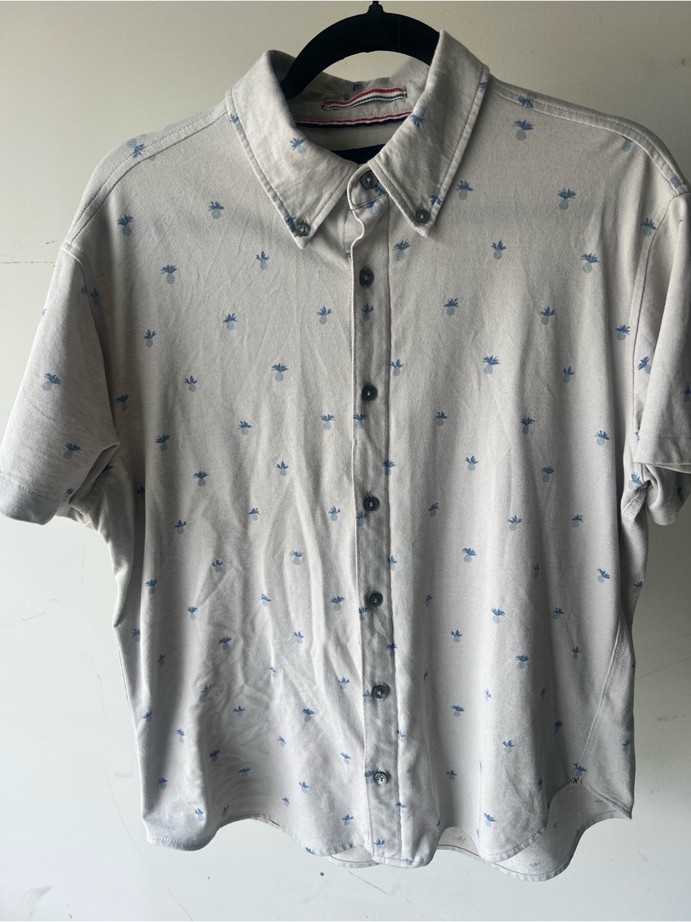 Men's Light Gray Short-Sleeve Button-Down Shirt with Blue Micro Print